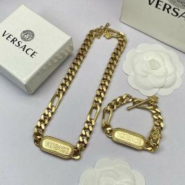 Picture of Versace Sets _SKUVersacesuits06cly3717198